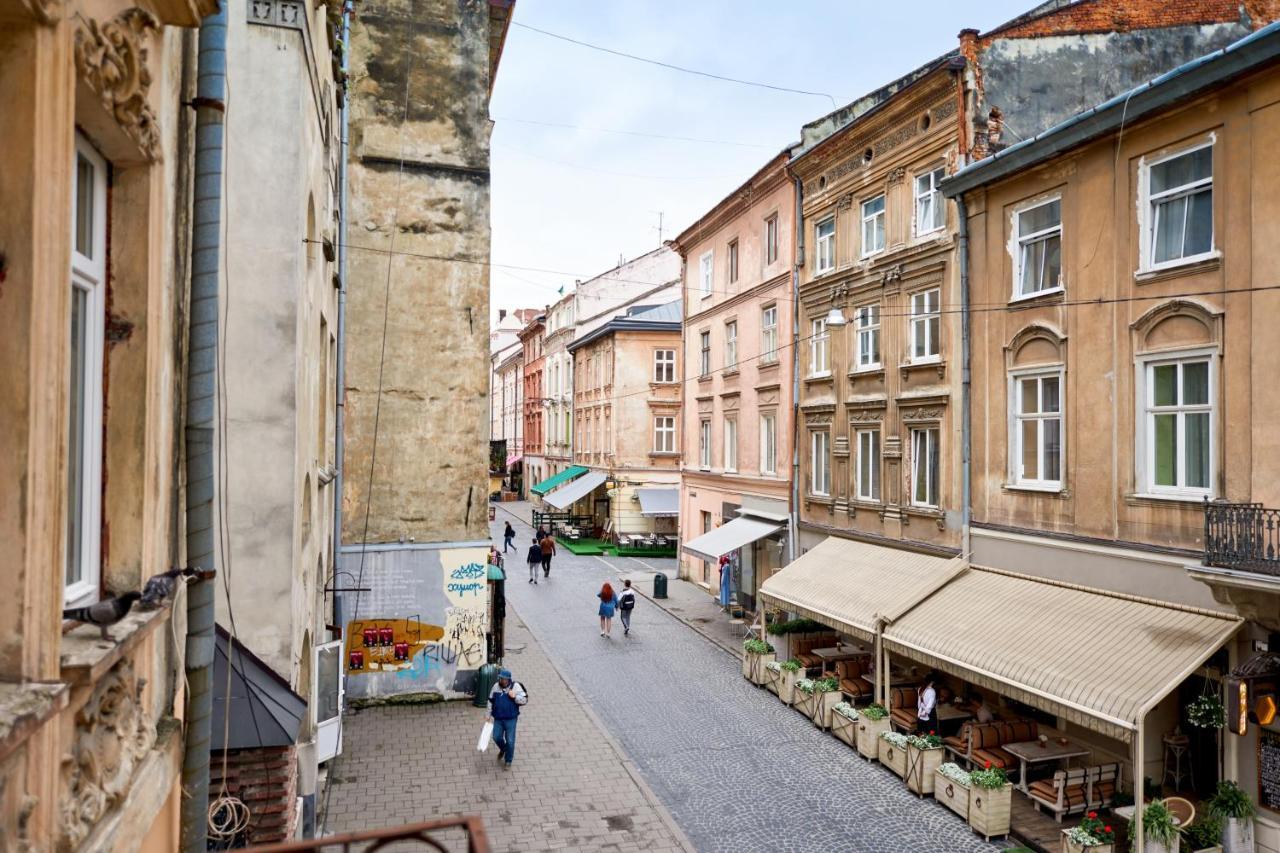Mola Mola Apart Hotel Львов Экстерьер фото
