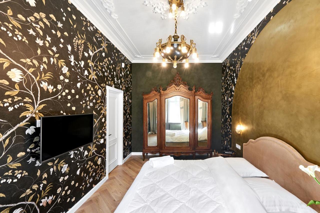 Mola Mola Apart Hotel Львов Экстерьер фото