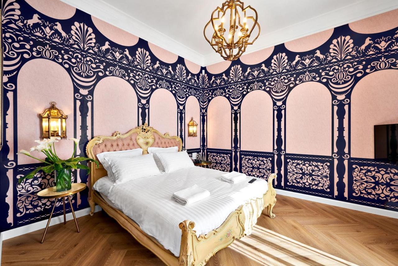 Mola Mola Apart Hotel Львов Экстерьер фото