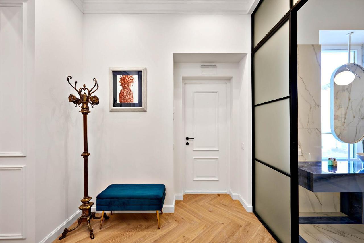 Mola Mola Apart Hotel Львов Экстерьер фото