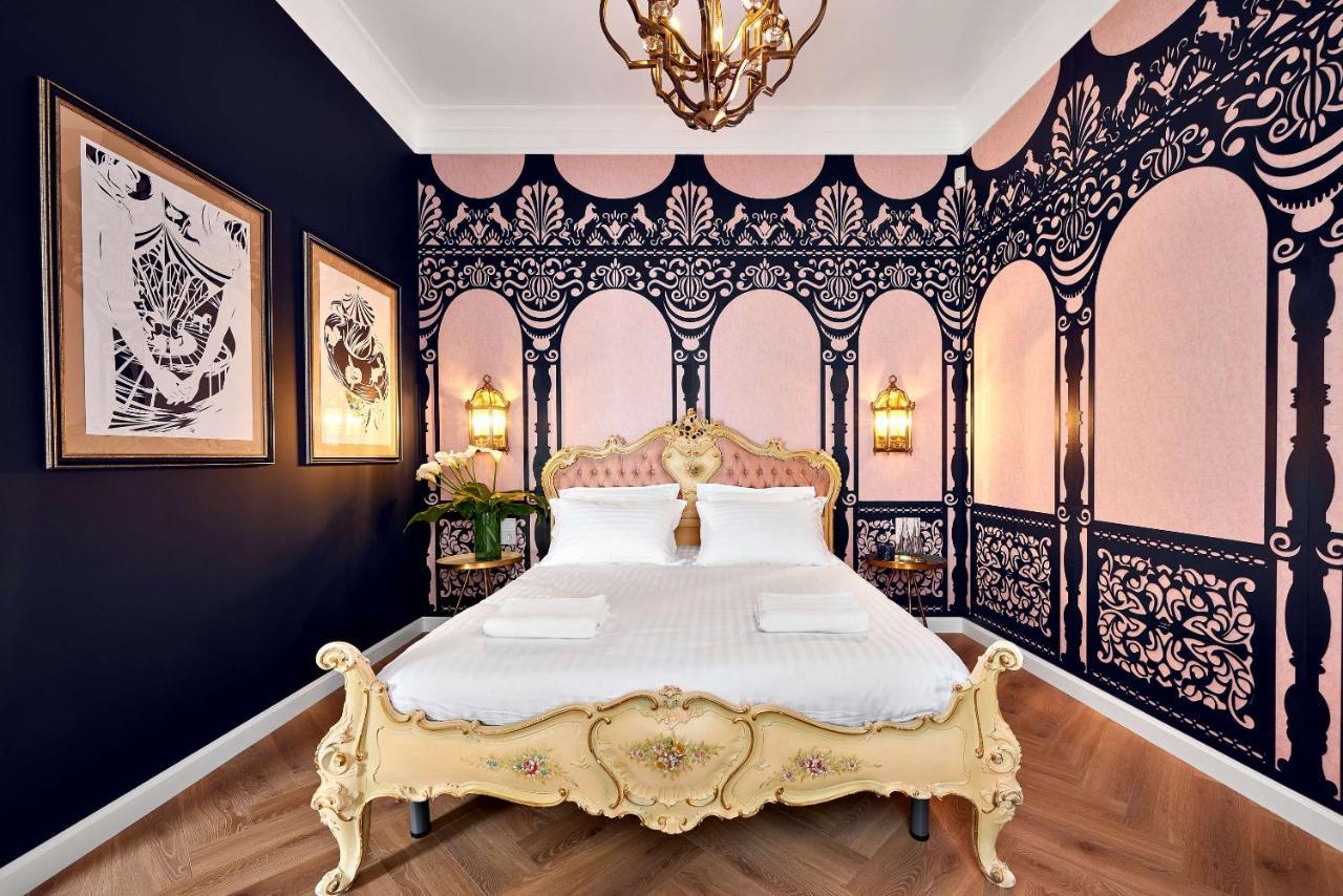 Mola Mola Apart Hotel Львов Экстерьер фото